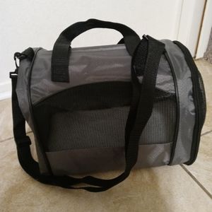 Brand New pet carrier